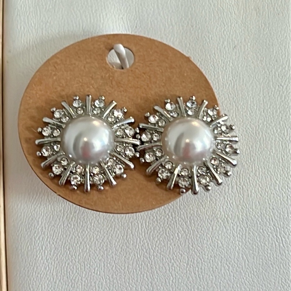 Rhinestone Pearl Silver Button Earrings Sparkly Classic Dressy FABULOUS!